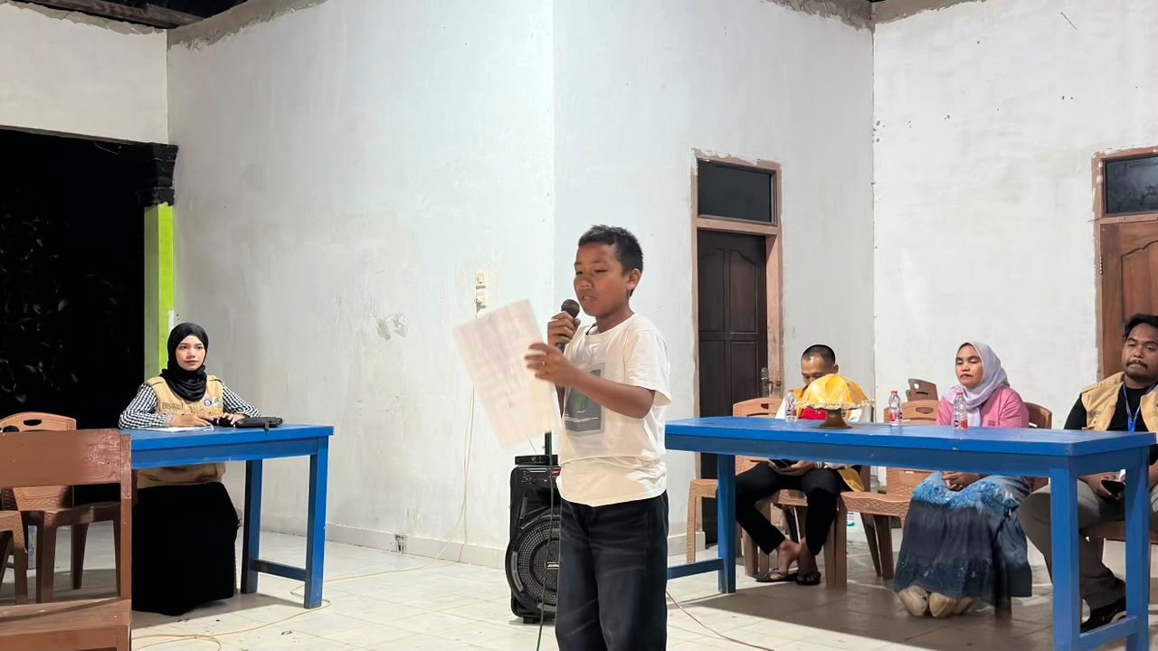 Lomba Pidato Antar Dusun
